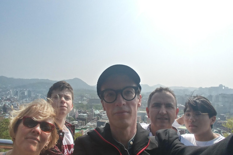 Private day at your leisure in Seoul with a French-speaking guide Free day in private Seoul with English-speaking guide