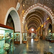 Chania: Museo Arqueológico, Monasterio y Playa
