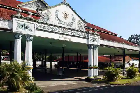 Heritage Tour at Taman Sari and Keraton Yogyakarta