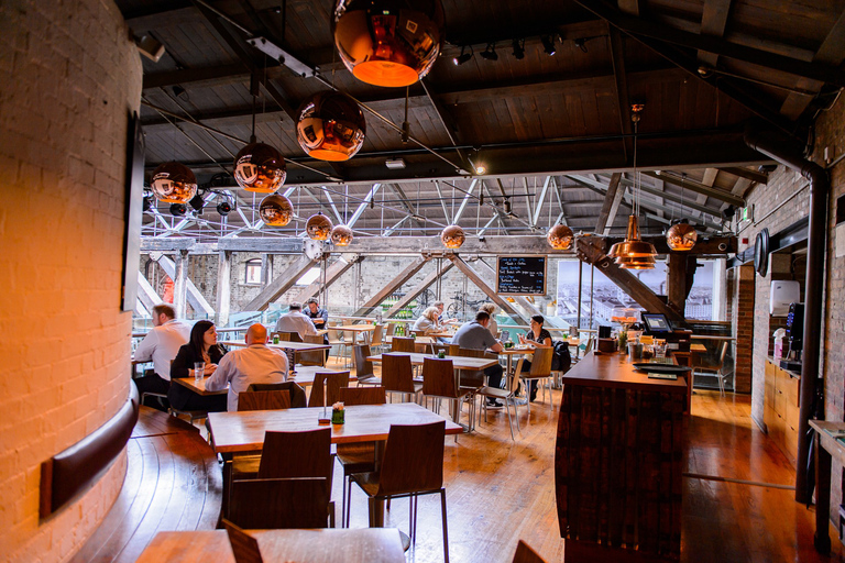 Tour del Temple Bar di Dublino con tour del whisky della distilleria Jameson3 ore: Temple Bar e distilleria Jameson