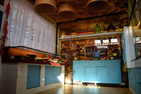 Discover Salvador through art, literature, and gastronomy (6 hours)