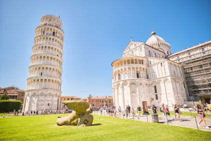 Ab Florenz: Tagestour nach Pisa und Schiefer Turm