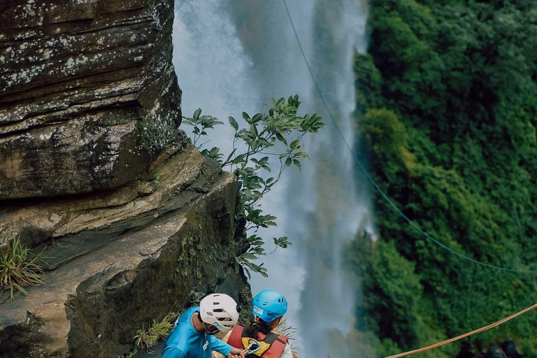 From Kandy: Lakshapana Waterfall Bungee Jump with Pickup