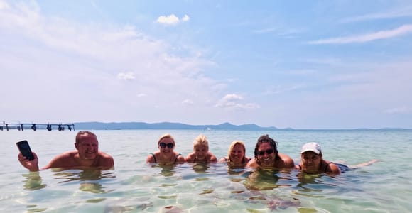 Phu Quoc: Starfish Beach, Kayaking, and Lunch Day Trip