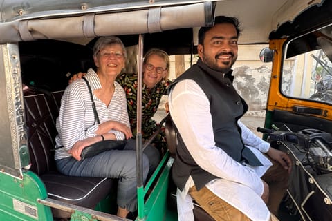 Jaipur: Monkey Temple Sunset and Night City Tour by Tuk-Tuk