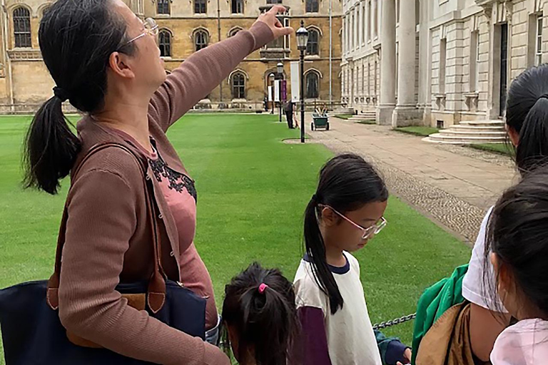 Cambridge Art Tour for Kids: Dinky Doors, Punting & Sketch