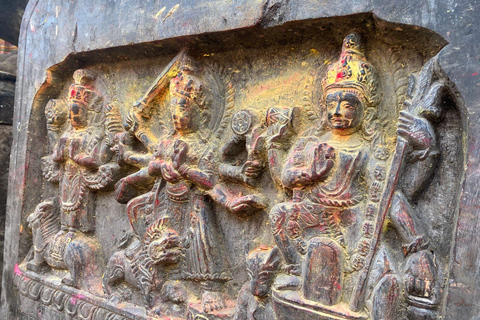 Kathmandu: Wood Carving Workshop and Changunarayan Tour