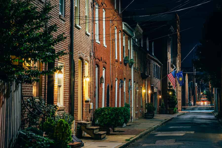 Baltimore: Kneipentour für Gruselfans in Fells Point mit Geschichten. Foto: GetYourGuide Baltimore: Kneipentour für Gruselfans in Fells Point mit Geschichten. Foto: GetYourGuide