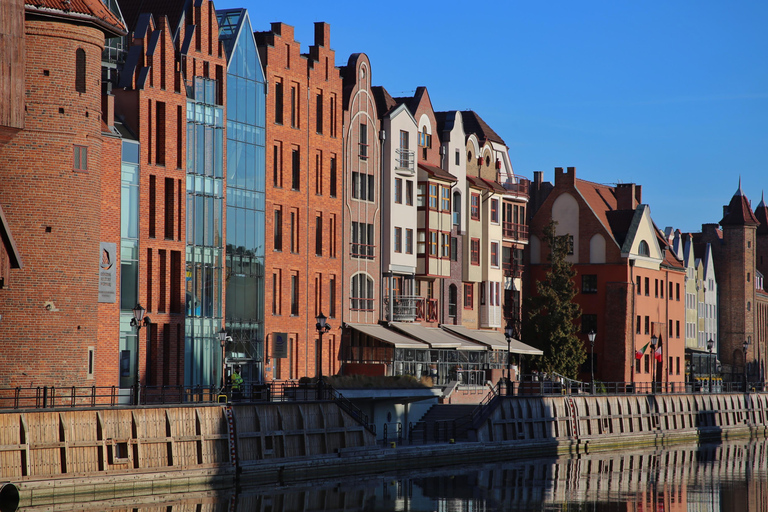 Exclusive Gdańsk: Museums, Skyline Toast & Michelin Dinner