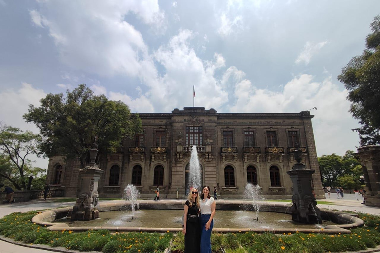 Uitgebreide privétour naar het kasteel van Chapultepec - Best beoordeeld