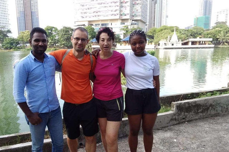 Visita a la ciudad de Colombo en Tuk Tuk