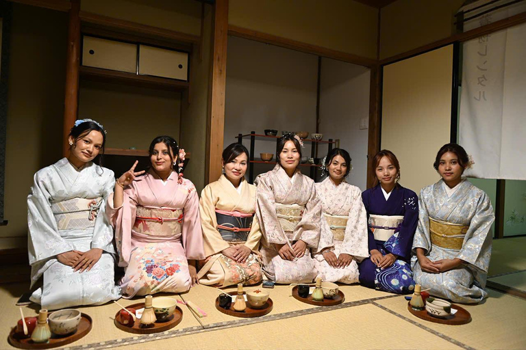 Kyoto: Kimono, Tea Ceremony with Japanese Garden and Studio Kimono Rental with Tea Ceremony