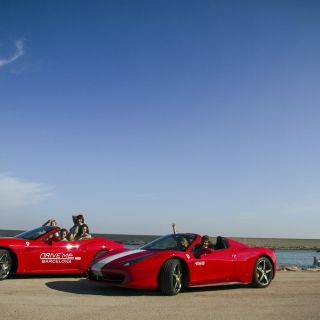 Barcellona: esperienza di guida in Ferrari e moto d'acqua