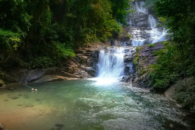 Khao Lak: Geführte ATV Tour mit Schwimmen im Lampi WasserfallTour am Morgen