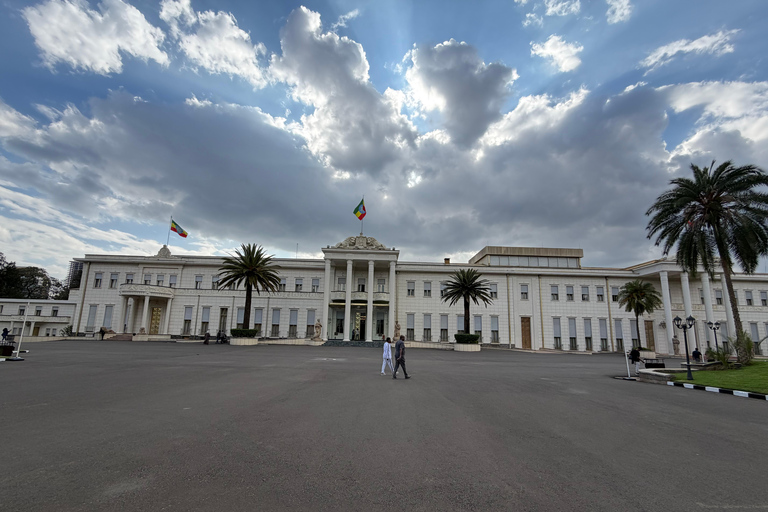 Addis Ababa: Guided Hop-On Hop-Off Tour with Guide