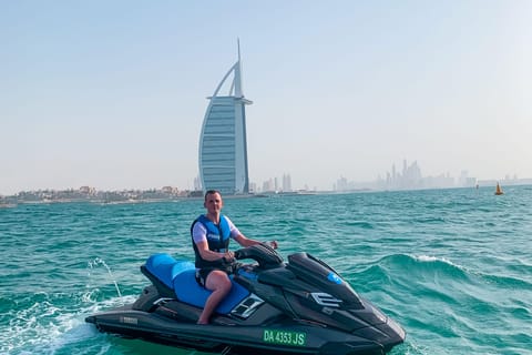 Dubai: Jet Ski Ride up to 2 People with Photos & Refreshments