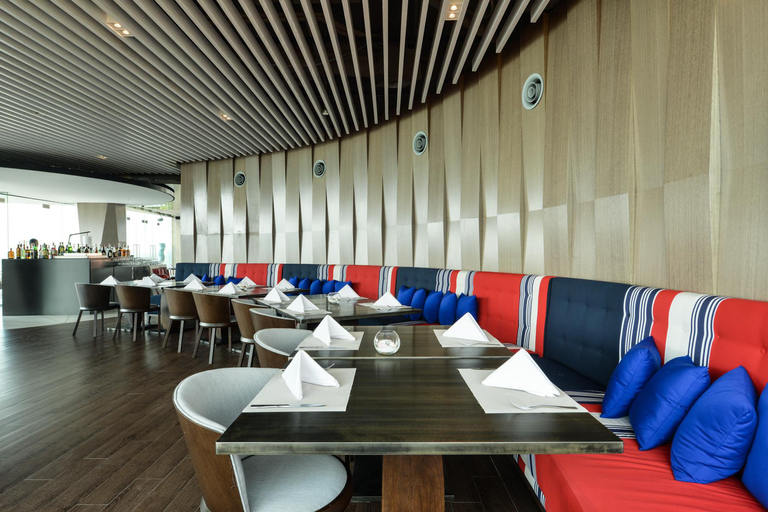 Pattaya : ISEA Sky &amp; The Jetty - Pacotes F&amp;B do Veranda Resort1 Pratos com 3 Bebidas Alcoólicas