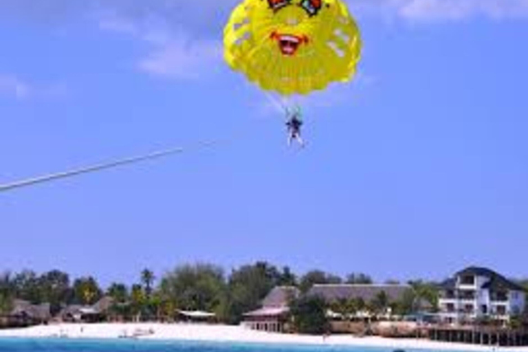 Zanzibar: Aventura de parapente e mergulho com snorkel com almoço