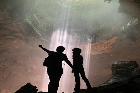 Excursão de aventura à gruta de Jomblang e à gruta de Pindul