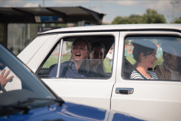 Oldtimer-Tour: Eine Fahrt durch die jugoslawische Geschichte