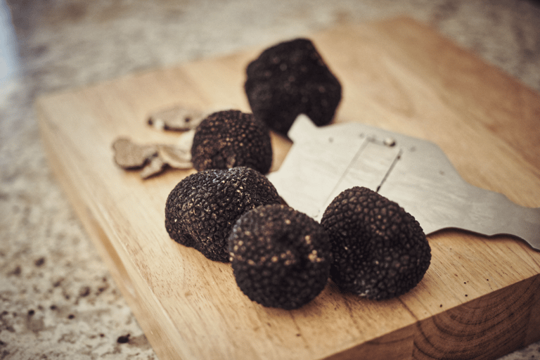 Avignon : Full day Truffles and Chateauneuf-du-Pape Wines