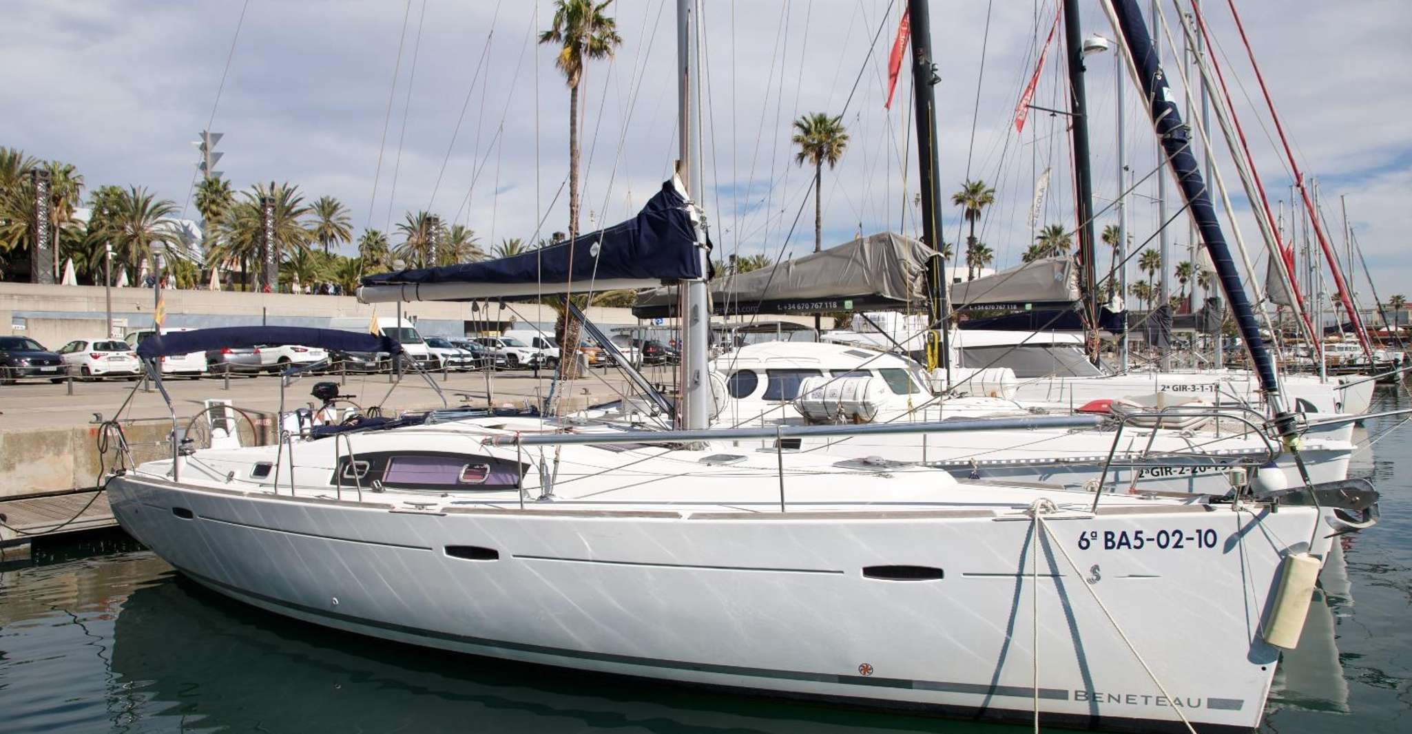 Barcelona: Daytime or Sunset Cruise with Drinks photo 13