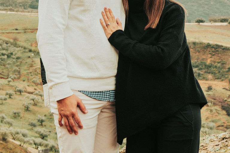 Ronda: Expert Secret Proposal & Engagement Photographer Guided Proposal (1 hour)
