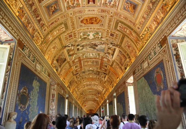 Visit Skip the Line- Vatican Museum & Sistine Chapel in Rome
