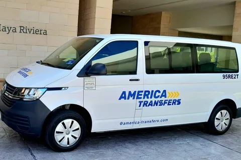 Flughafen Cancun: Privater Transfer für eine einfache Strecke oder Hin- und Rückfahrt