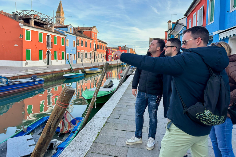 Tour en bateau : Murano, Burano et vue panoramique de Saint-MarcMurano et Burano en bateau : Musée du soufflage du verre et de la dentelle
