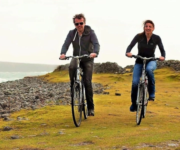 Ebiking auf der Insel Inishmore. Aran-Inseln. Selbst geführt