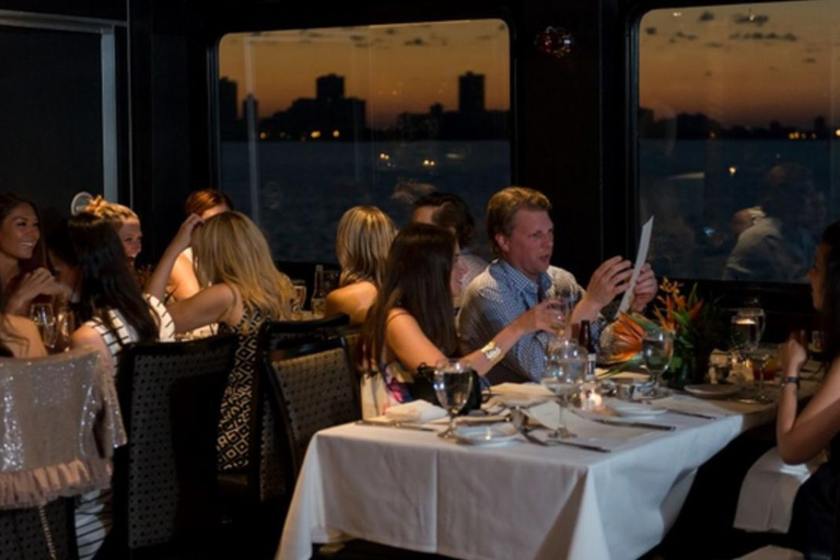 Chicago: Lake Michigan Gourmet Brunch/Lunch/Dinner Cruise 3-Course Gourmet Dinner Cruise