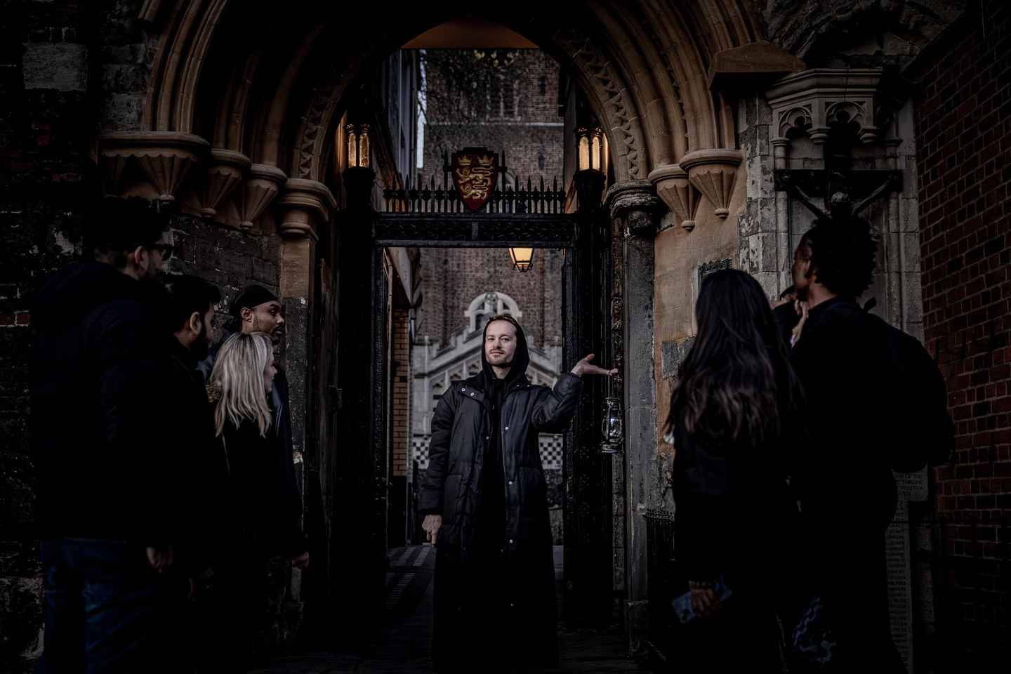 London by Night: Haunted Ghost Walking Tour & Dark History - London: Haunted Ghost Night Walking Tour