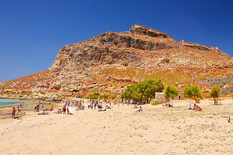 Au départ de Kissamos : Croisière en catamaran de luxe à Balos et Gramvousa