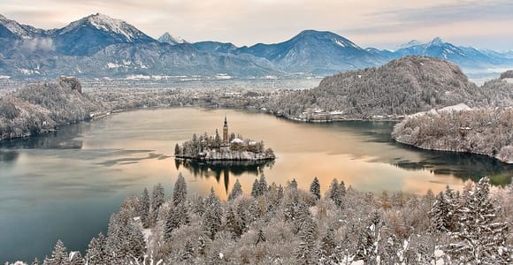 Zagreb: Tagestour zu den Weihnachtsmärkten in Ljubljana und am Bleder See