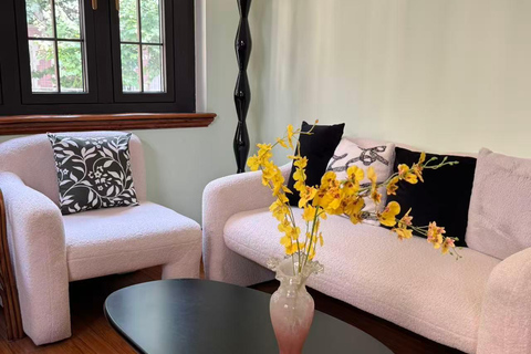 Shanghai Traditions in a Historic Xintiandi Villa