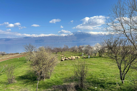 Cycling tour: Lake Ohrid E-Bike Tour
