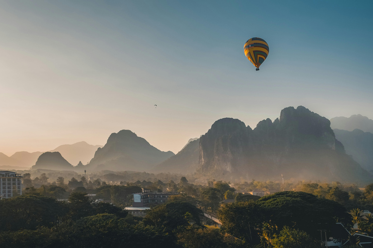 Vientiane, Vang Vieng, &amp; Luang Prabang 4 Days Tour