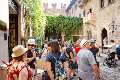 Verona: Destaques da cidade e tour gastronómico a pé