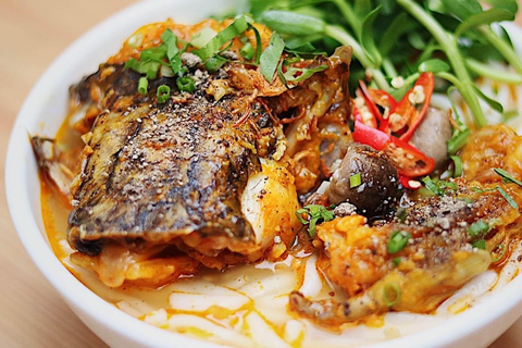 Hue: Food Tour with Guide and Royal Music on Dragon Boat Private: French guide