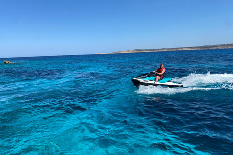 Mellieha: Jet Ski verhuur met veiligheidsboot en passagier