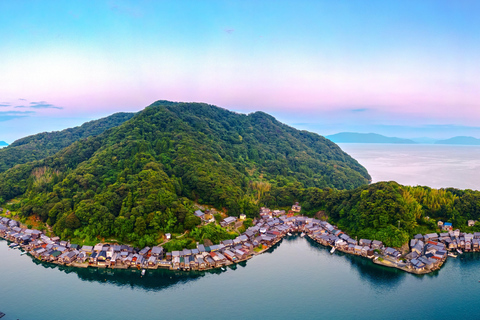 Osaka : Kyoto en bord de mer avec Amanohashidate et Ine no FunayaExcursion en groupe à Kyoto By The Sea, rendez-vous à Tsurutontan Soemoncho