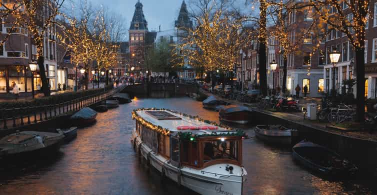 Amsterdam: Classic Saloon Boat Cruise with Cheese & Wine photo 3
