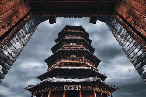 Datong: Private Day Tour to Hanging Temple & Yingxian Pagoda Private Tour including Entry tickets & Lunch from city hotel