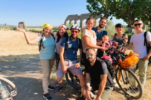 Rom: Geführte E-Bike-Tour bei Sonnenuntergang mit Katakomben und AperitifEbike-Tour bei Sonnenuntergang mit Katakomben und Aperitif