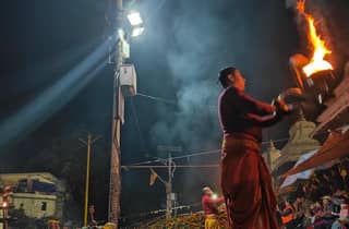 Kathmandu: Pashupatinath-Tempel, abendliches Aarati & Einäscherung
