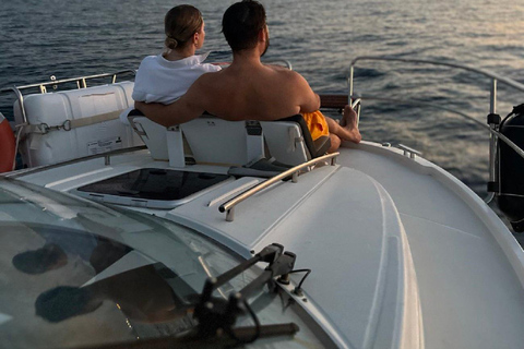 Alicante: A two-hour boat ride with a drink