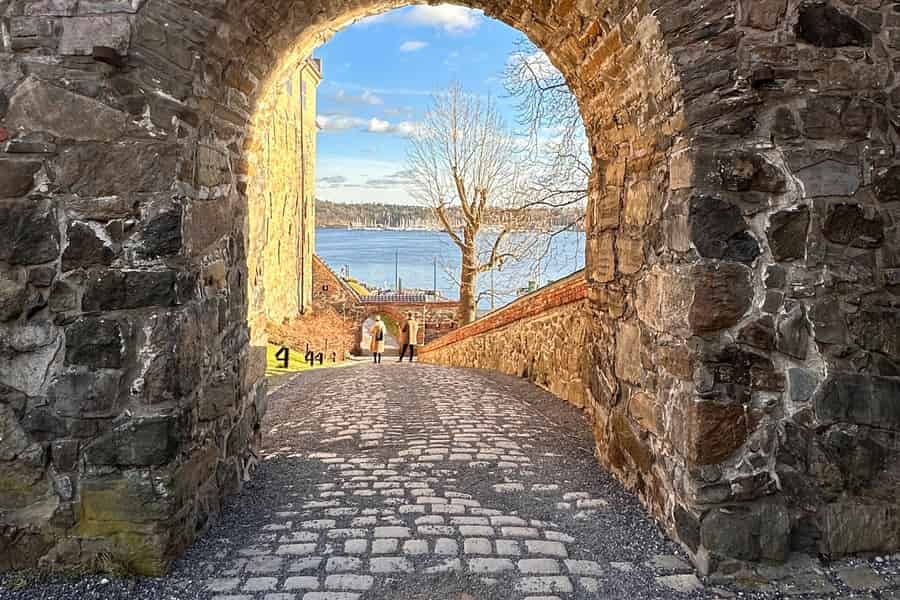 Tour durch Oslo: lebendige Geschichte und lokale Kuriositäten. Foto: GetYourGuide