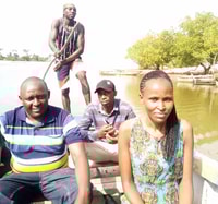 Diani Beach, Kongo River Sunset Experience en una canoa - Housity