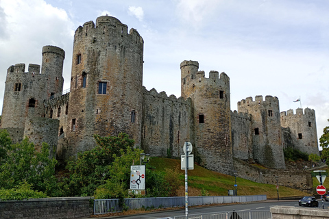 Conwy: Conwy Castle Guided Walking Tour